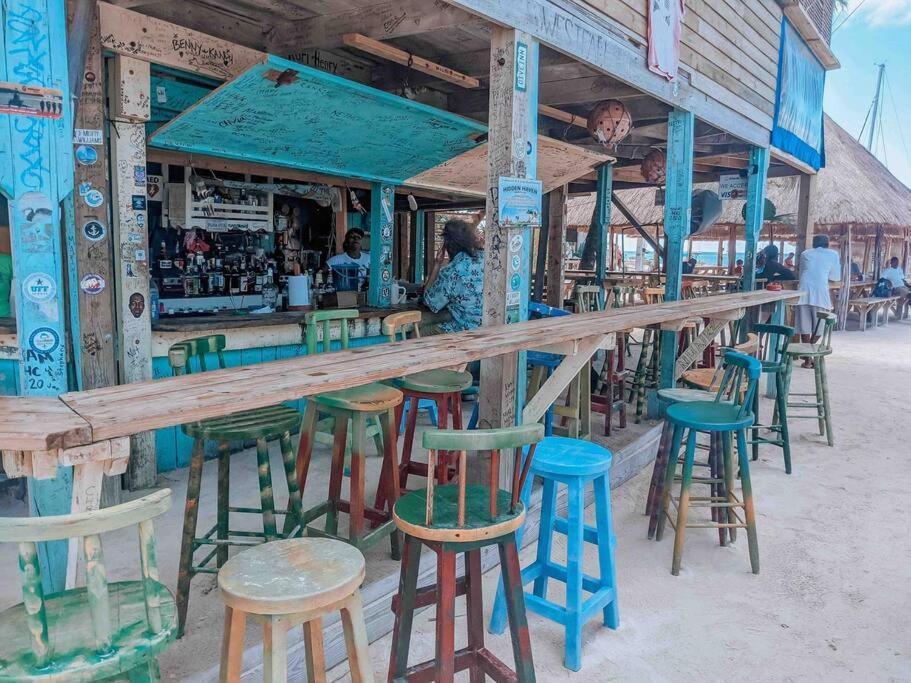 Vacation Home Blue Lotus Caye Caulker Zewnętrze zdjęcie
